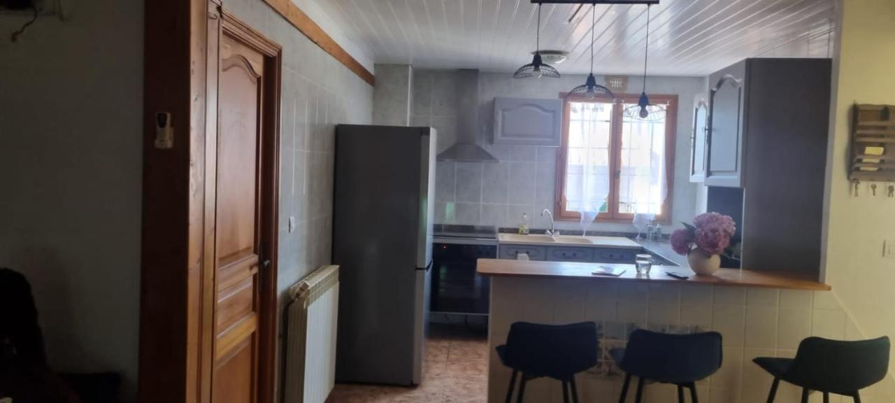 Maison De Ville Avec Garage Прад Экстерьер фото